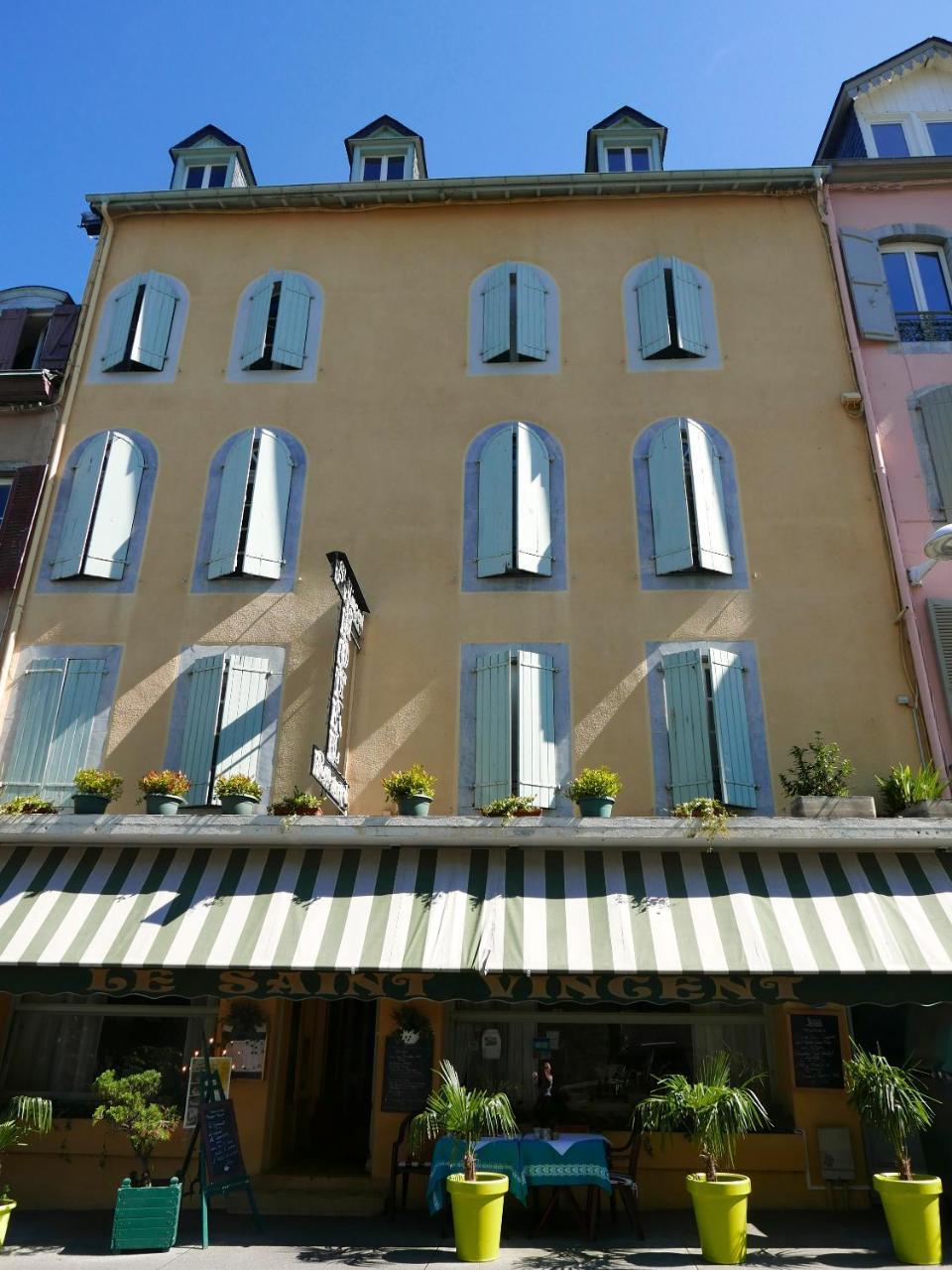 Hotel Saint Vincent Bagneres-de-Bigorre Exterior photo